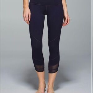 Lululemon emerge renewed crop leggings purple